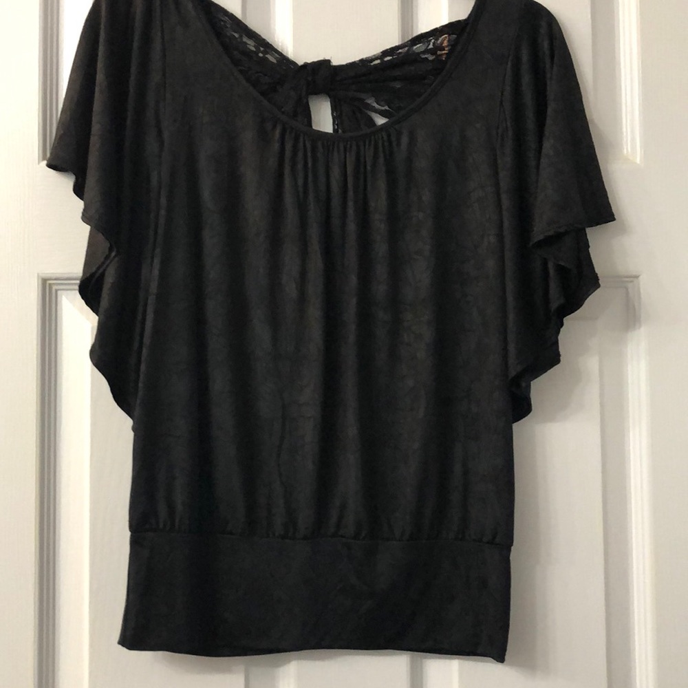 Black shirt